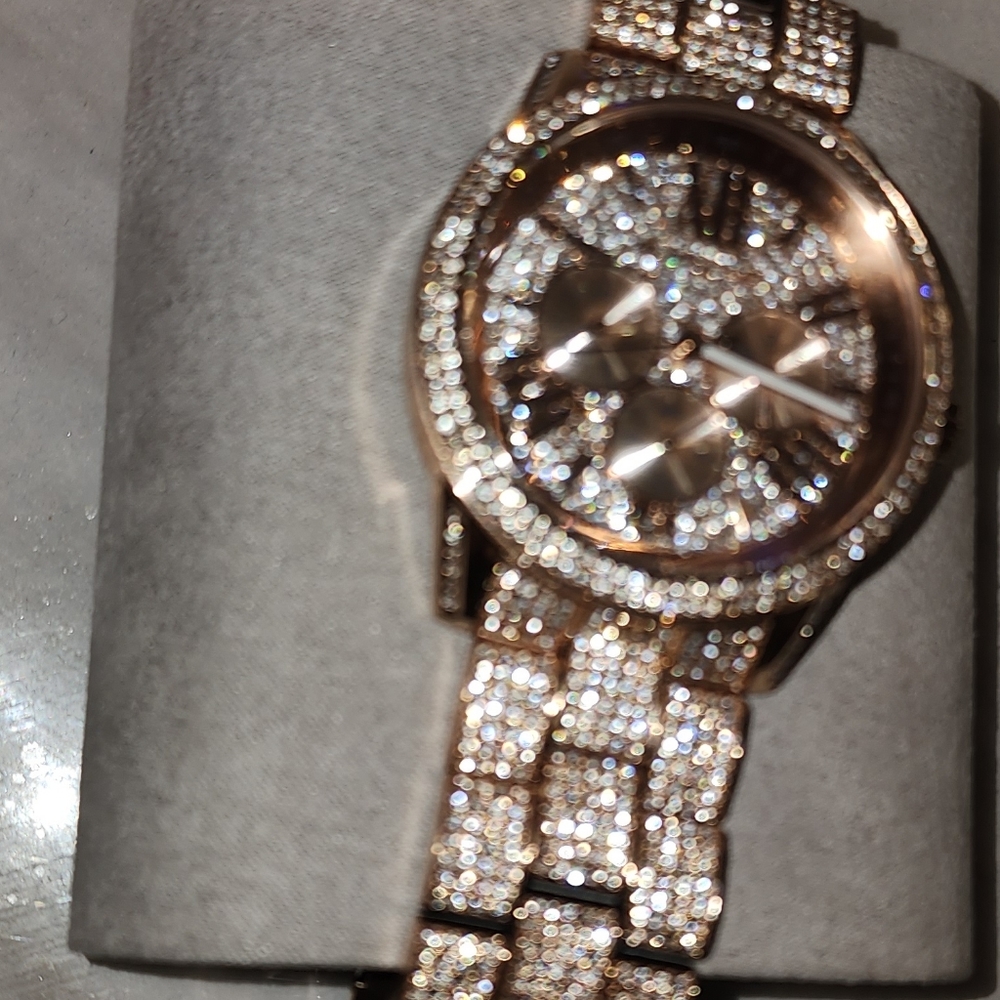 Micheal kors gemed  rose gold watch